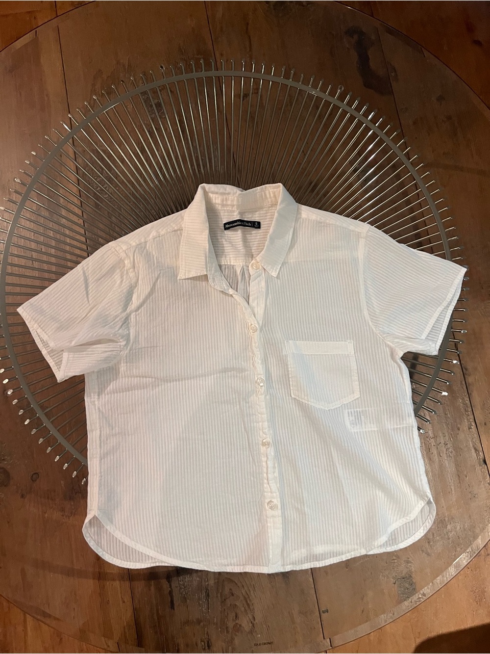 White Short-Sleeve Button-Up Shirt - Lightweight Casual